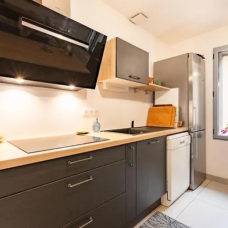 Le Grand Jany Spacious T4 With Terrace *