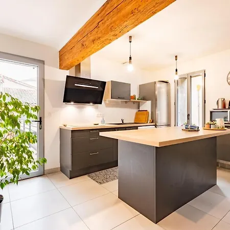 Apartman Le Grand Jany Spacious T4 With Terrace *