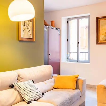 Le Grand Jany Spacious T4 With Terrace *